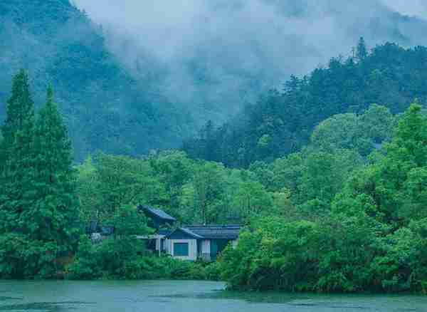 深秋了，泡汤去！这7家精品温泉度假村值得一住