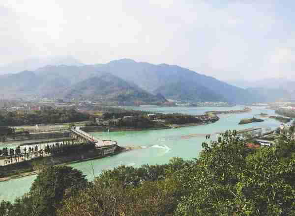 都江堰地震遗址在哪里