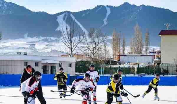 从冬奥盛会到大众健身——北京冬奥会后首个雪季见证冰雪热情延续