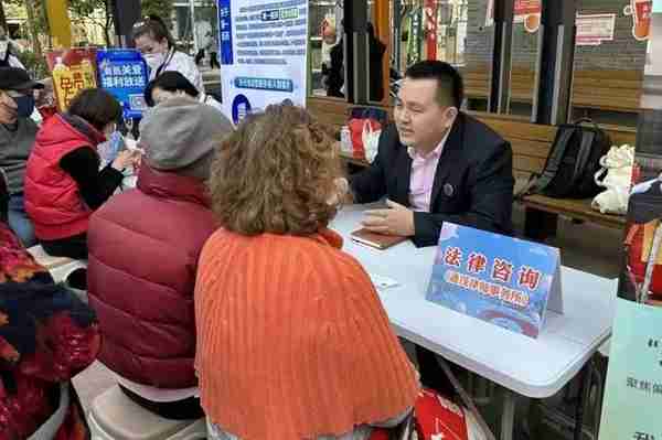 法律顾问怎么用？普陀这个居民区有一套