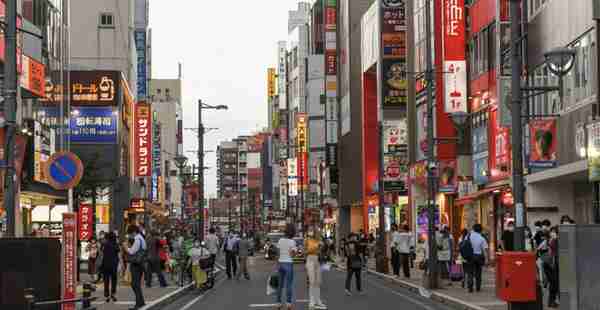 日元贬值，日本iPhone二手市场买气大热